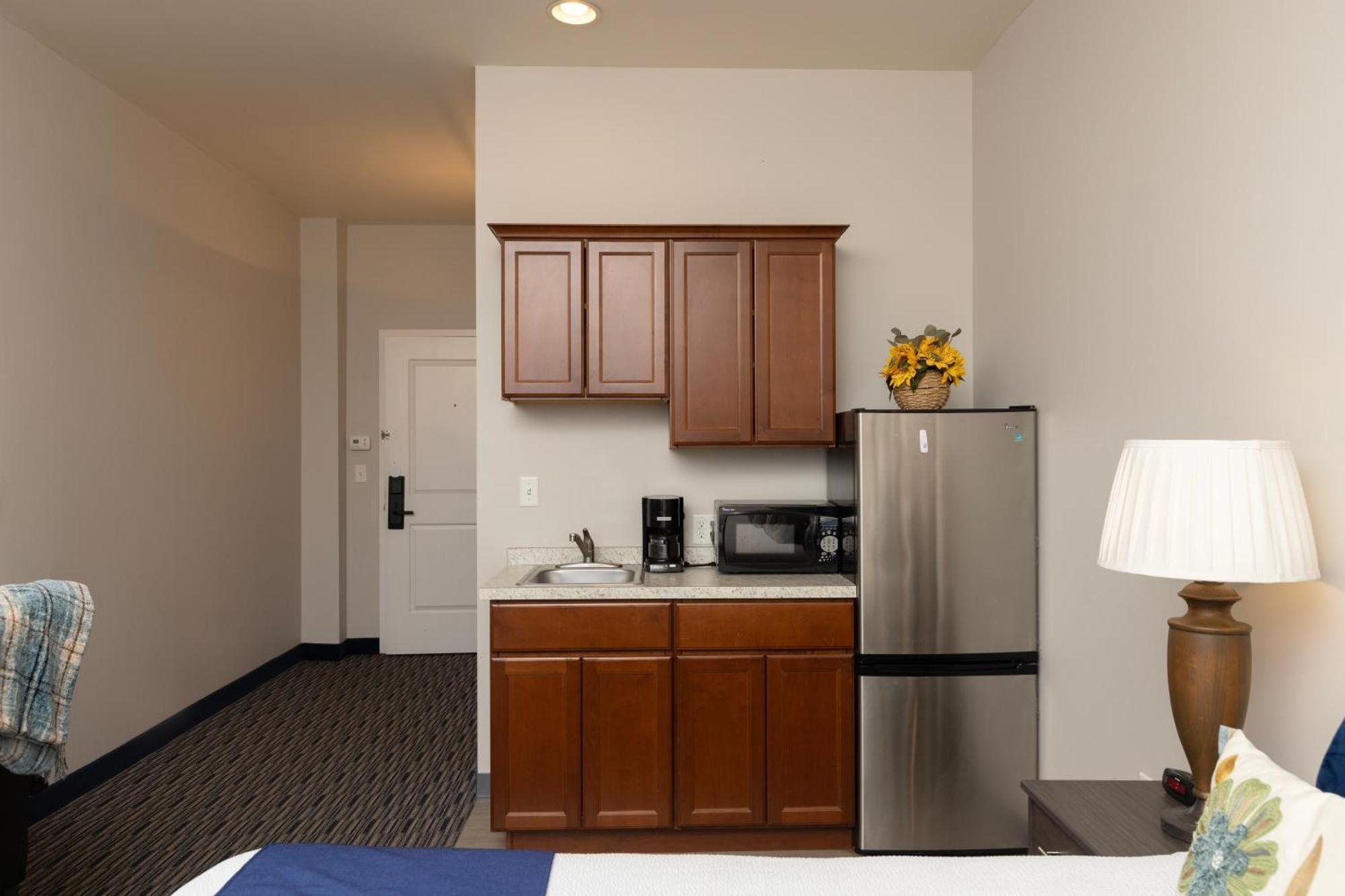Brinton Suites ウェストチェスター エクステリア 写真