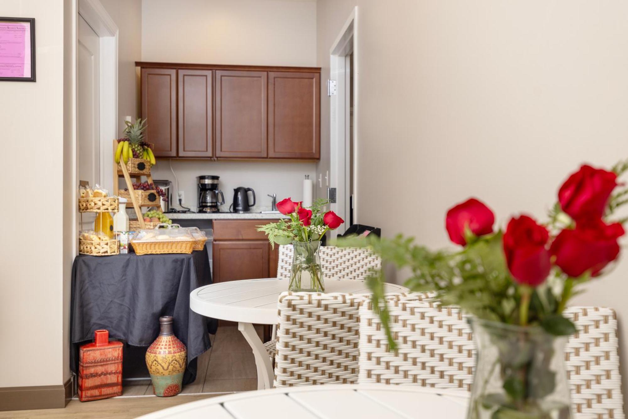 Brinton Suites ウェストチェスター エクステリア 写真